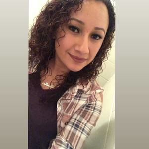 Meet your Posher, Cynthia